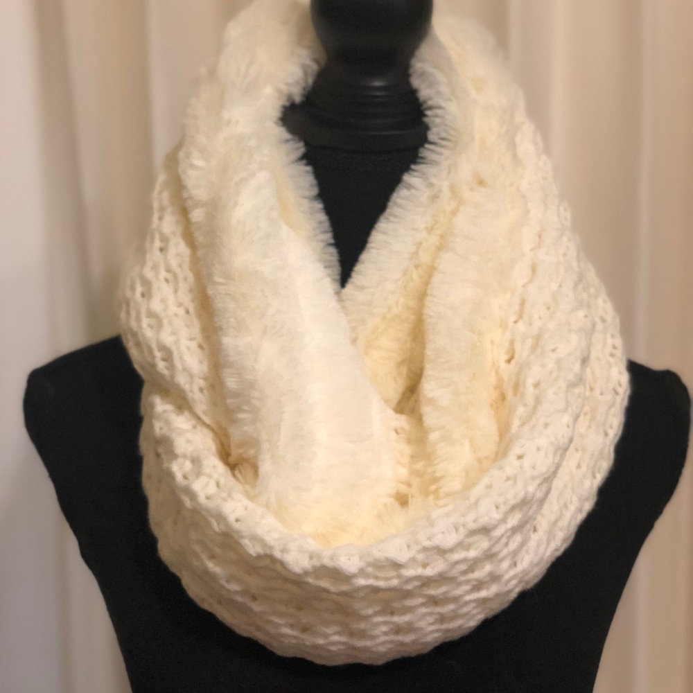 Infinity scarf